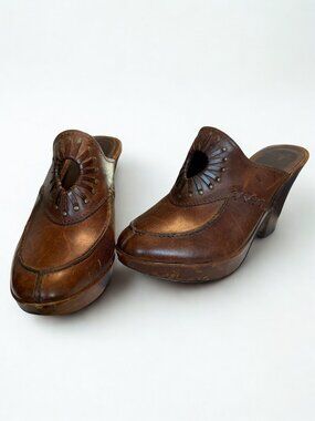 Frye Ingrid Apron Distressed Brown Leather Wooden Clogs Mules Women's Size 10